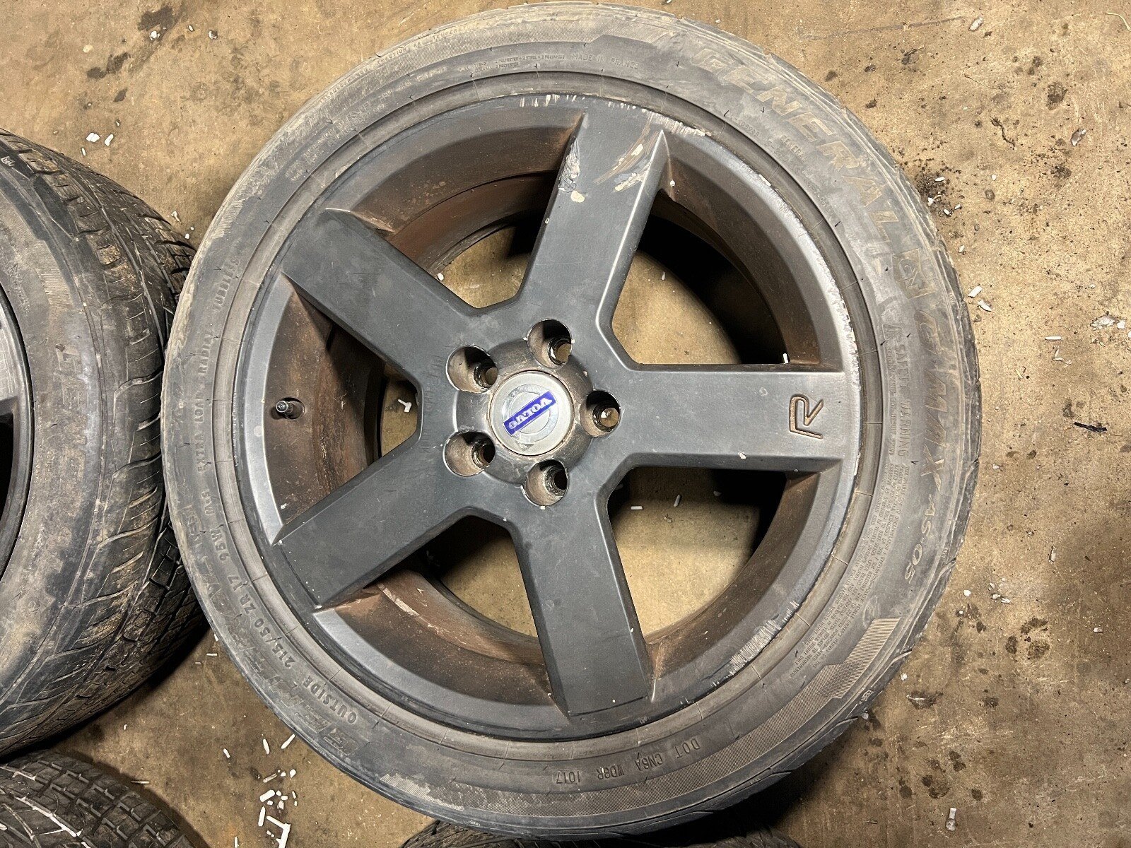 2005-2007 Volvo S60R V70R 17
