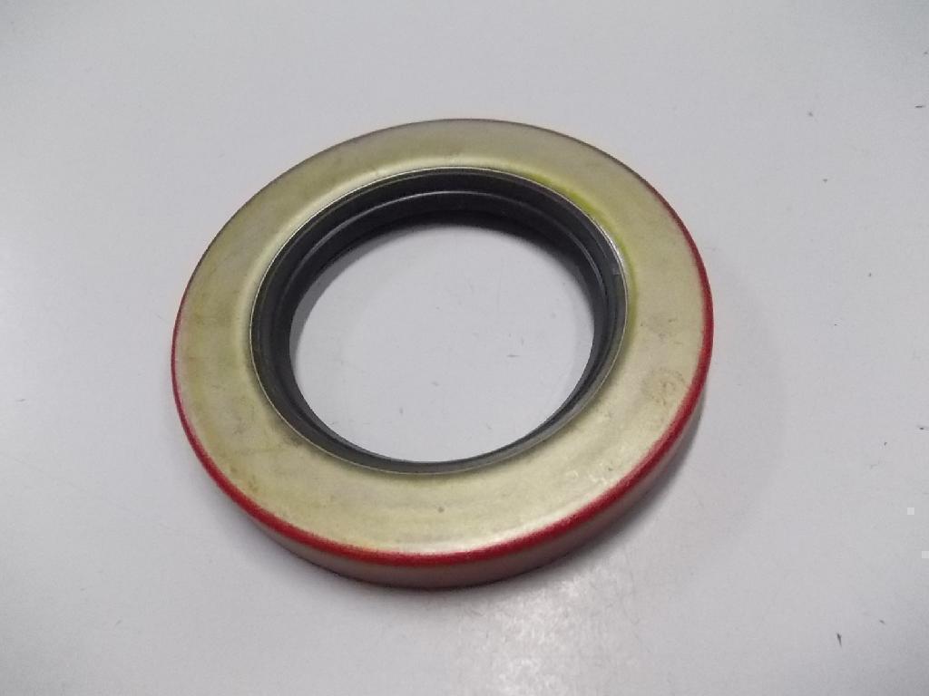 Front Axle Outer Seal 25/3500 4wd 9.25 2006