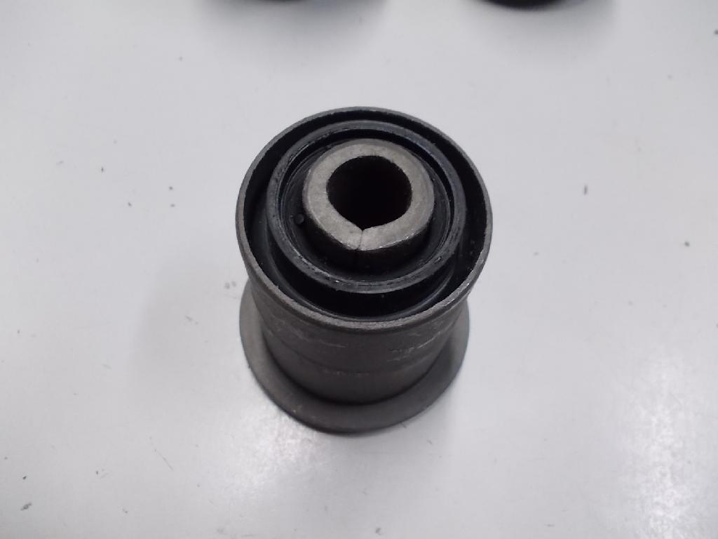 Front Lower Arm Bush-strut