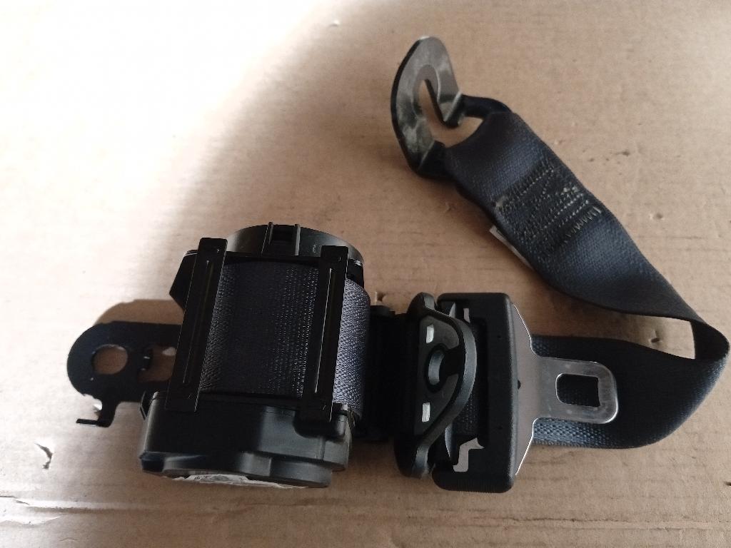 Right Rear Seat belt