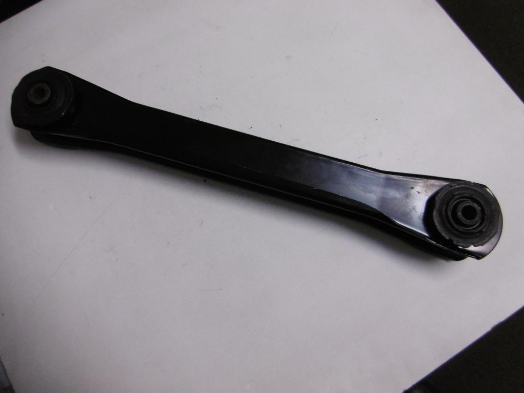 Front Diff Lower Arm 4wd 15/25/3500 94-99