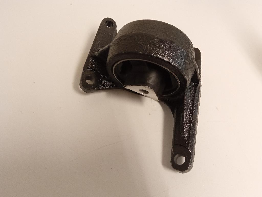 Right Engine Mount