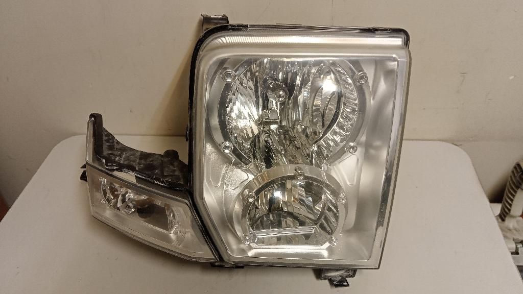 Right Headlight