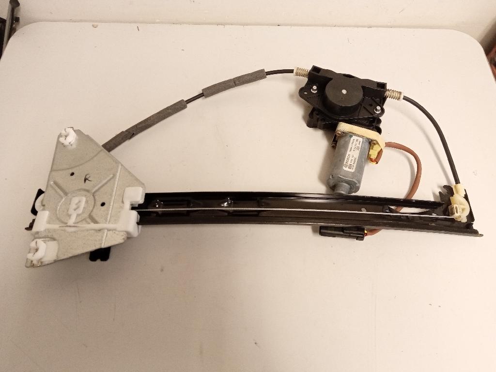 Right Rear Door Elec Regulator