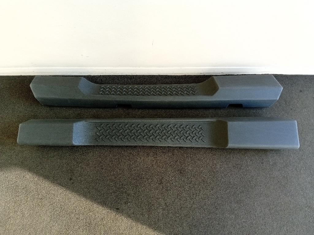 Running Board Set- 2dr 07-17