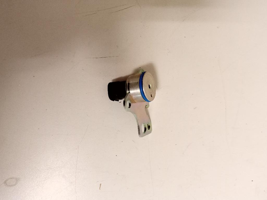 Auto Trans pressure switch (See Note)