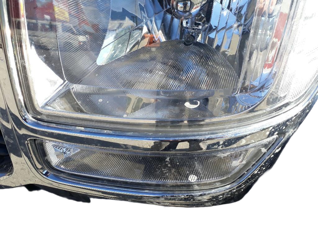Left Headlight