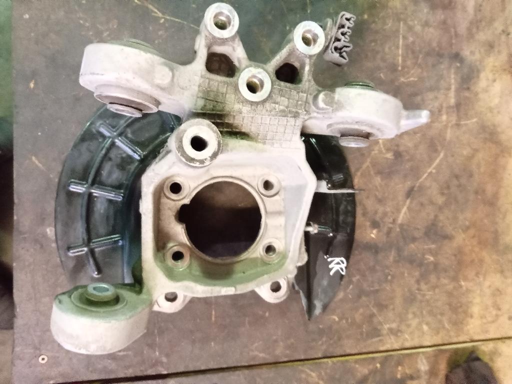 Right Rear Hub Carrier