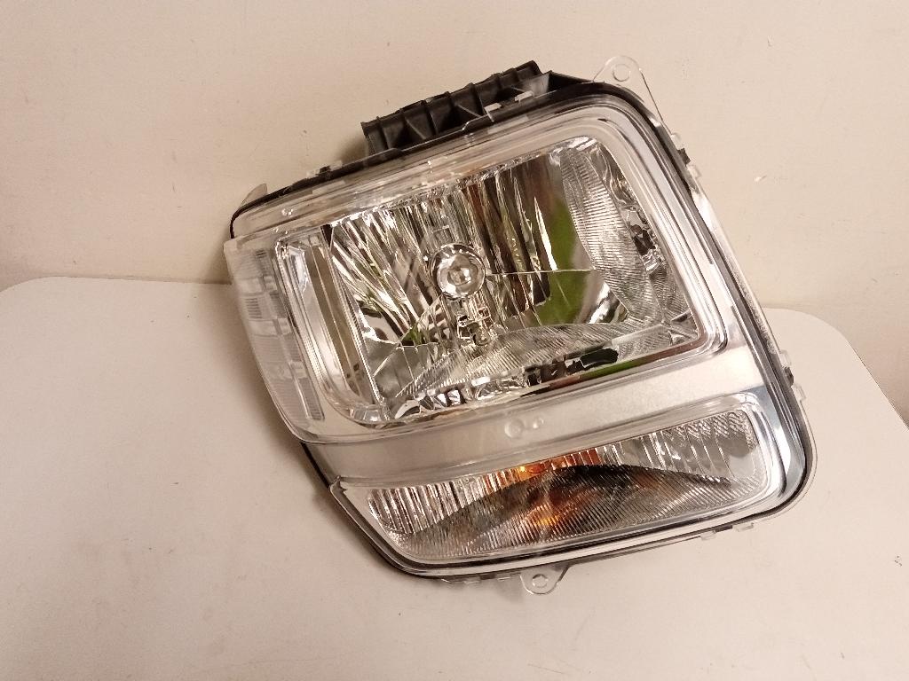 Right Headlight