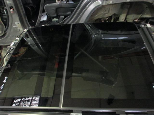 Sunroof Assembly