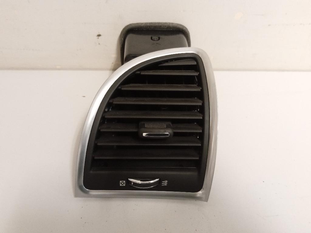 Right Dash Air Vent