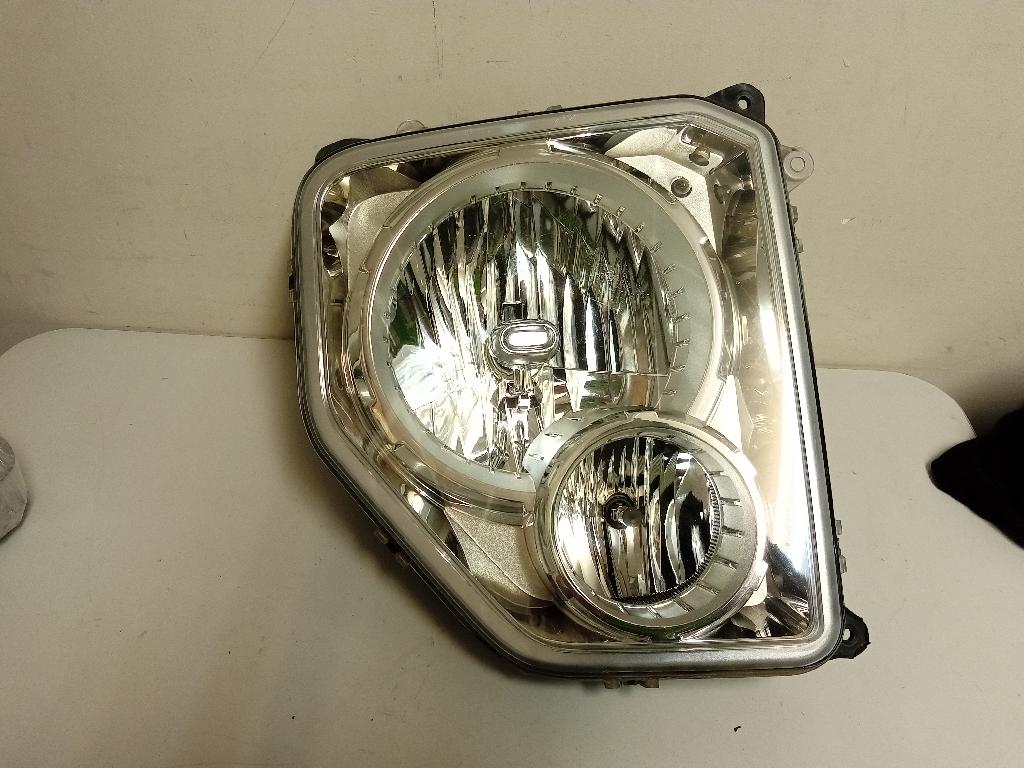 Right Headlight