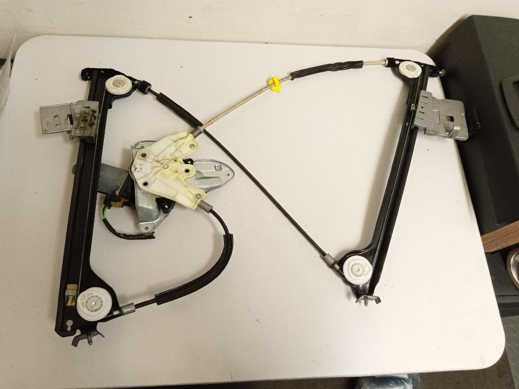 Left Front Door Elec Regulator