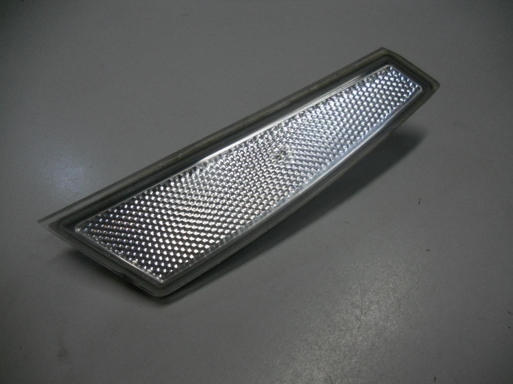 Left Front Bumper Reflector