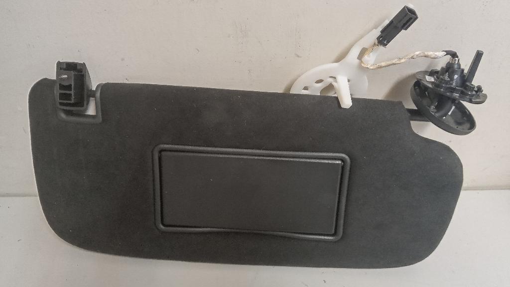 Right Sun Visor