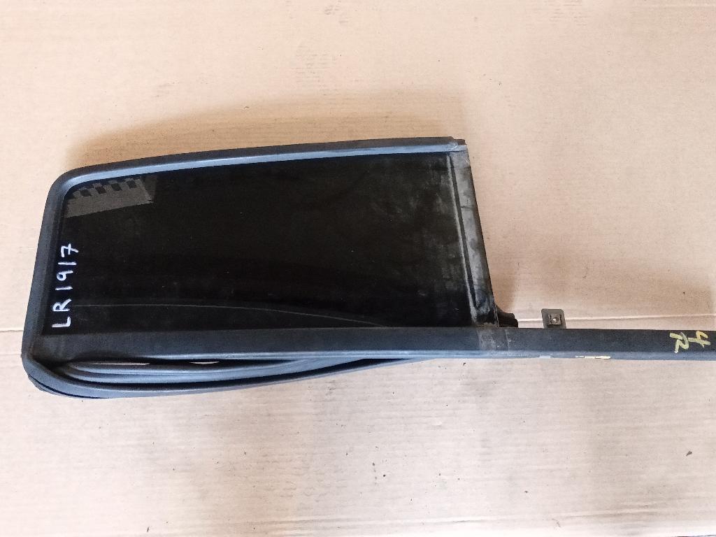 Left Rear Quarter Door Glass