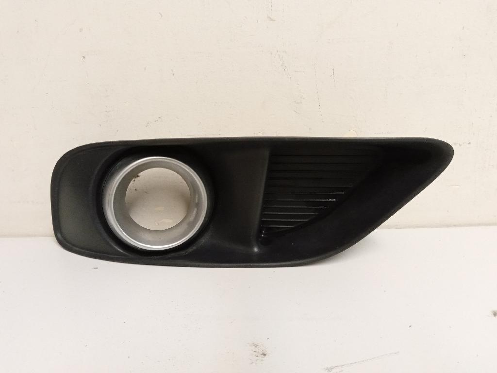 Right Spotlight Bezel