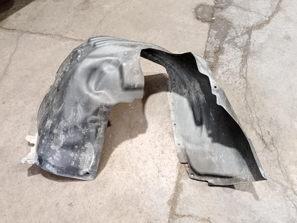 Right Front Guard Liner
