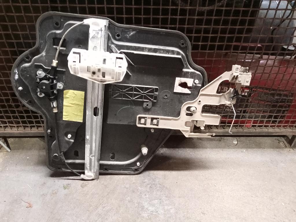 Left Front Door Elec Regulator