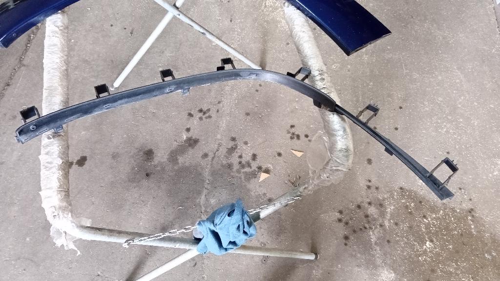 Left Front Guard Flare