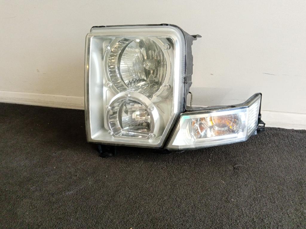 Left Headlight