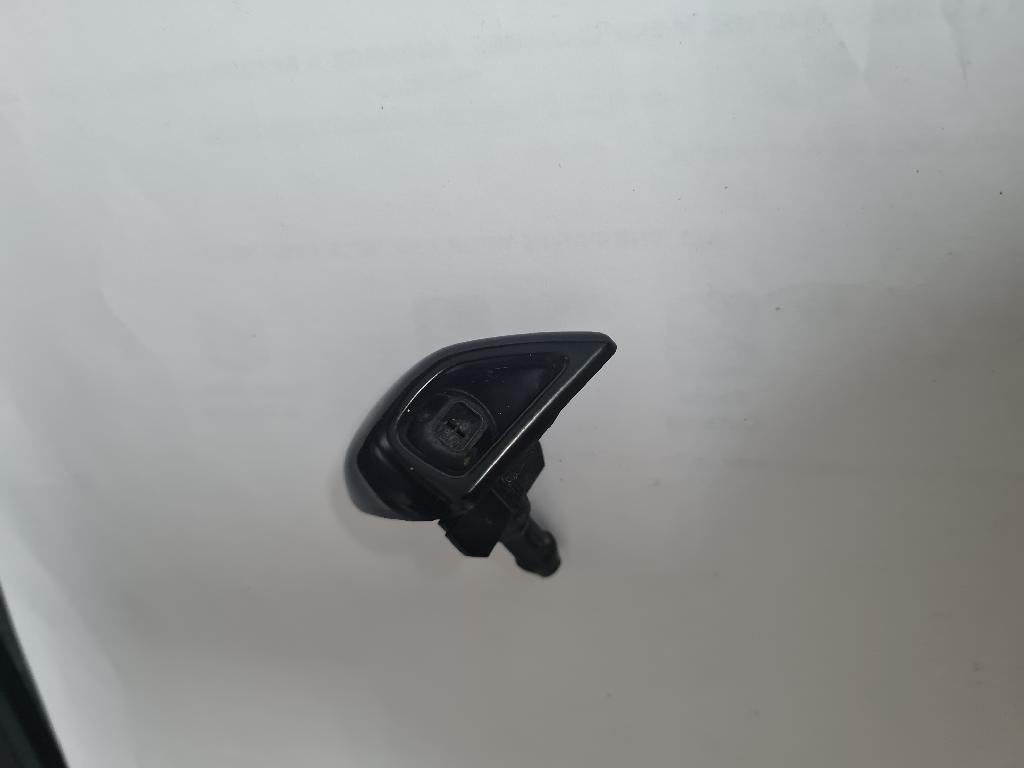 Right Headlight Washer Jet