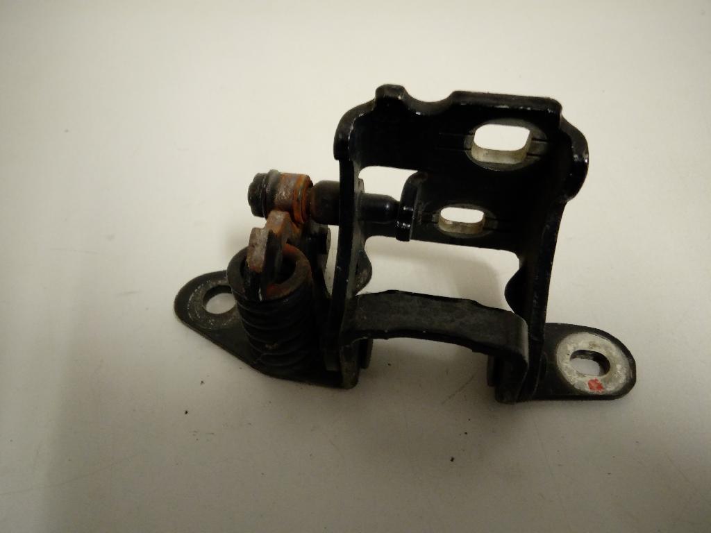 Right Rear Door Bottom Hinge