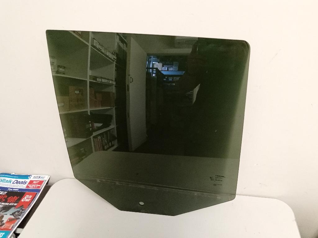 Right Rear Door Glass