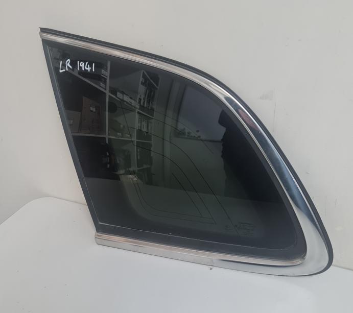 LR Fixed Body Glass 2019-2020 M130 Privacy G1
