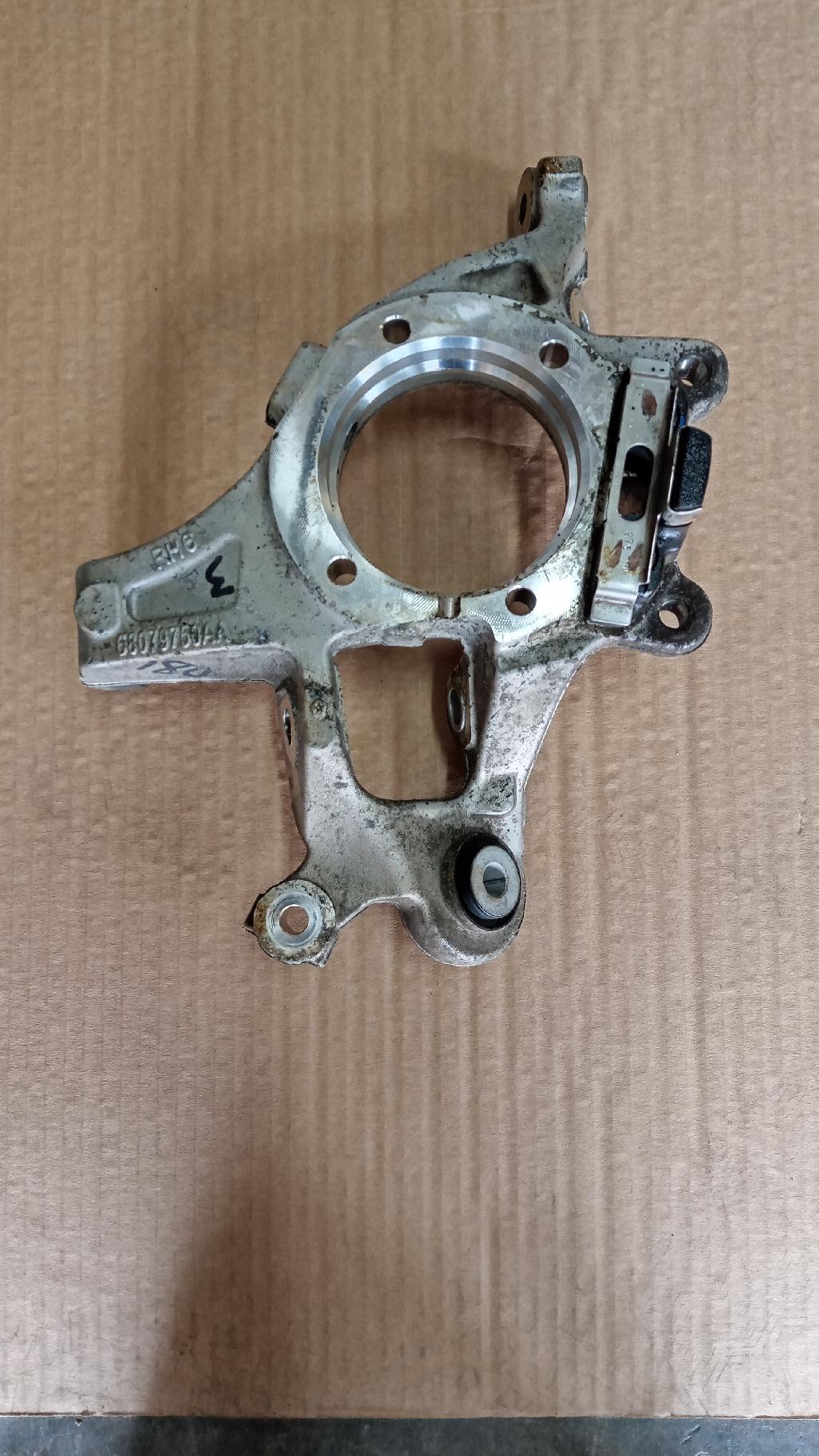 Right Rear Hub Carrier