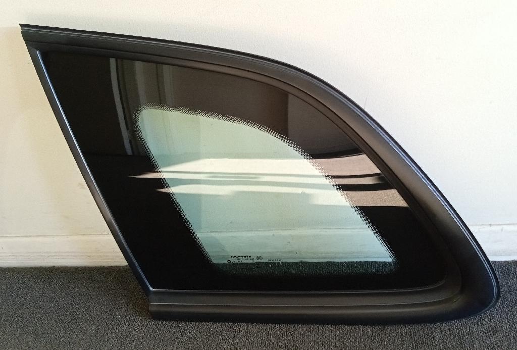 LR Fixed Body Glass M99 G1 Black Mould