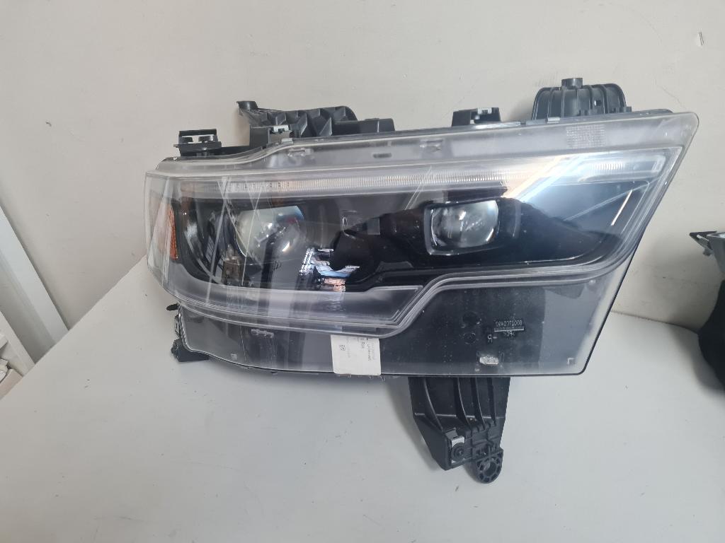Right Headlight