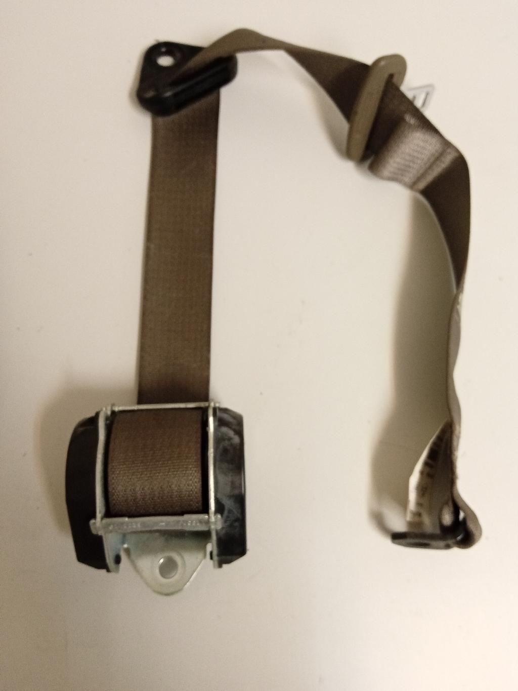 Left Rear Seat Belt