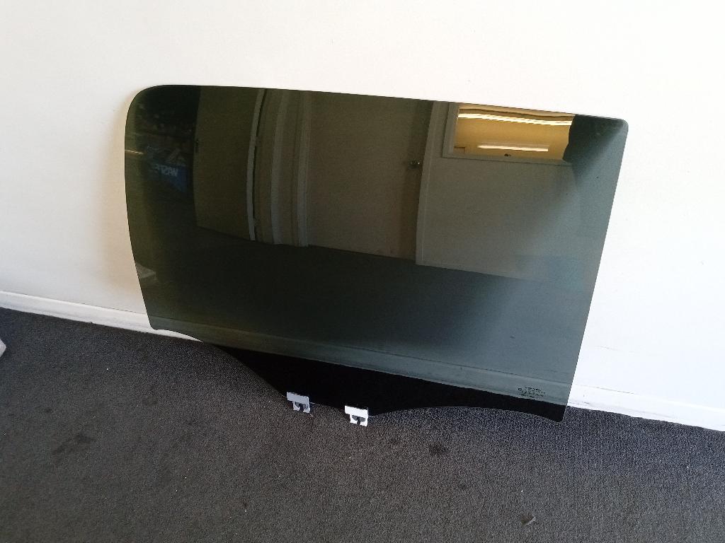 Right Rear Door Glass