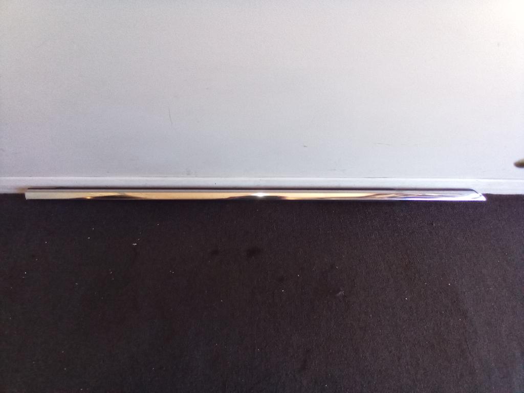 Right Front Door Weather Strip Mould