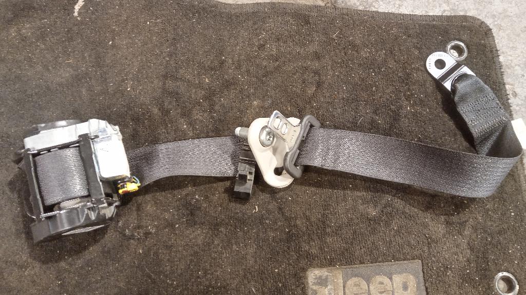 Left Front Seat Belt