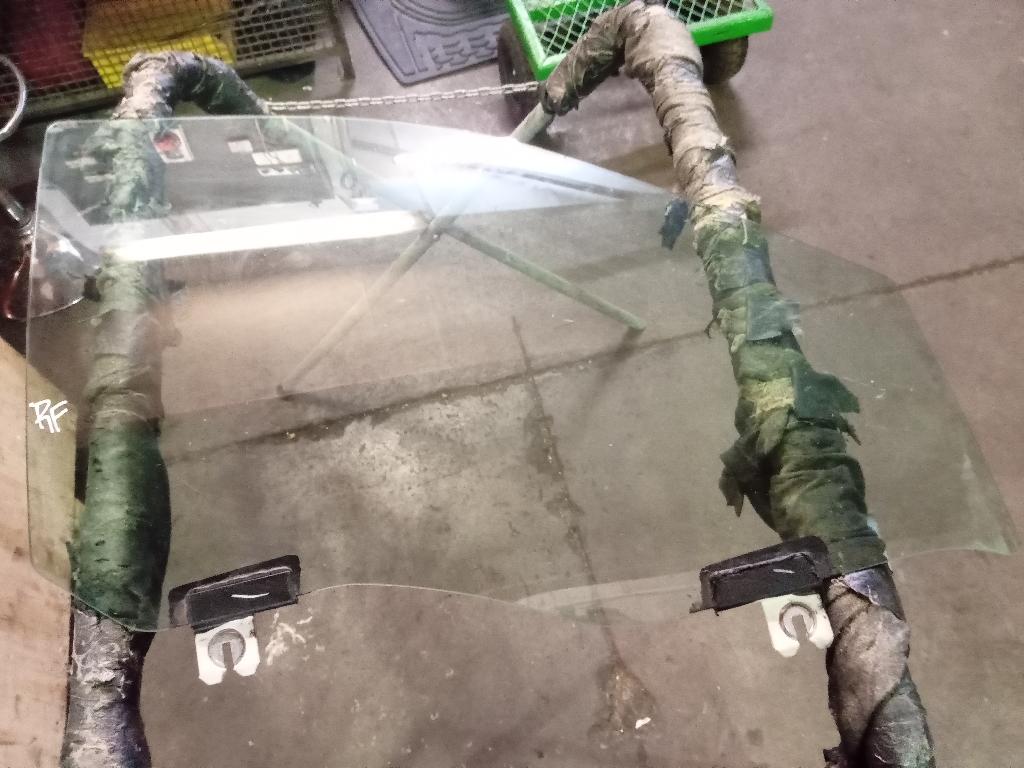 Right Front Door Glass