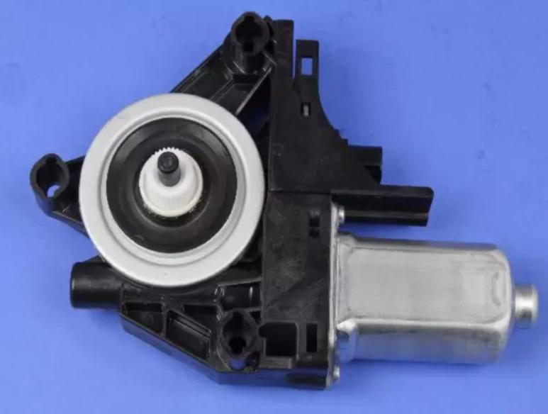 Right Rear Door Regulator Motor