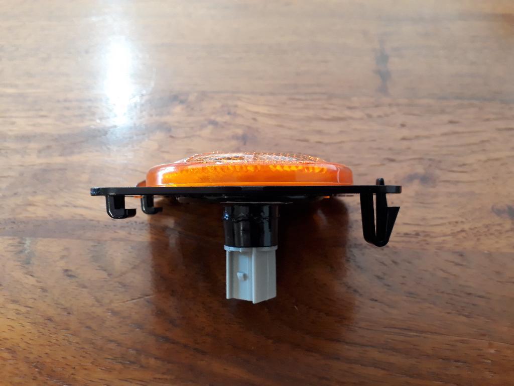 Left Repeater Light