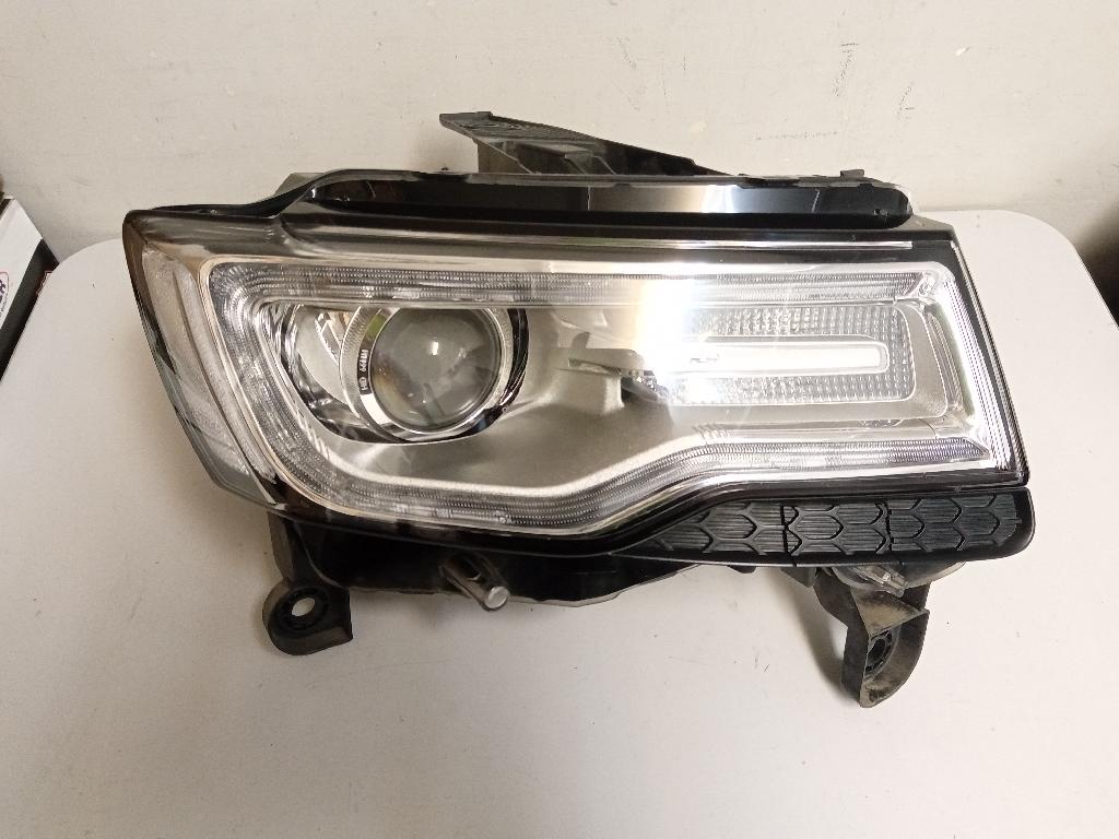 Right Headlight