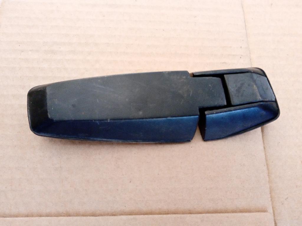 Right Tailgate Hinge