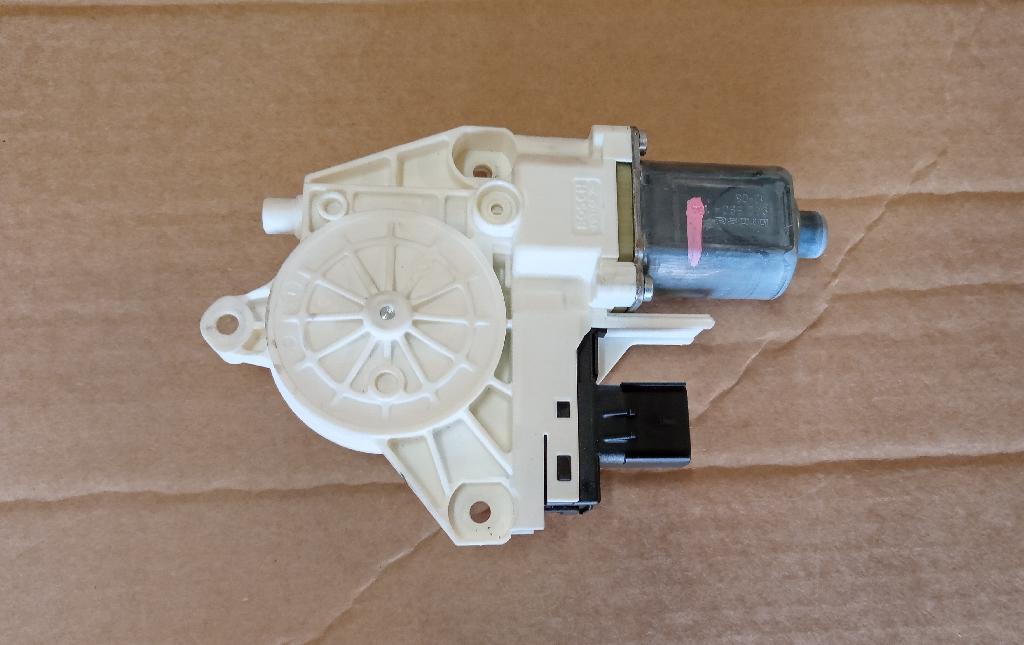 Right Front Door Elec Regulator