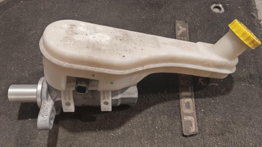 Brake Master Cylinder