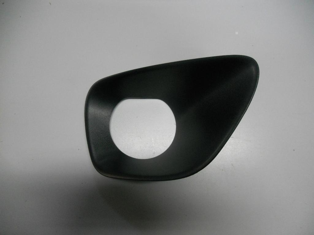 Right Spotlight Bezel