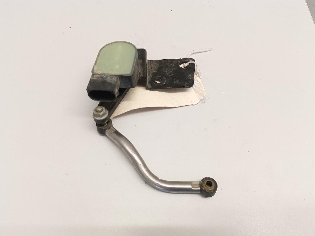 Headlight Ride Height Adjuster R/F 11-15