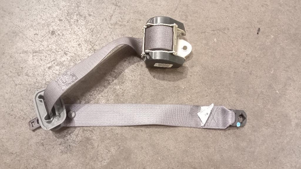 Right Rear Seat belt