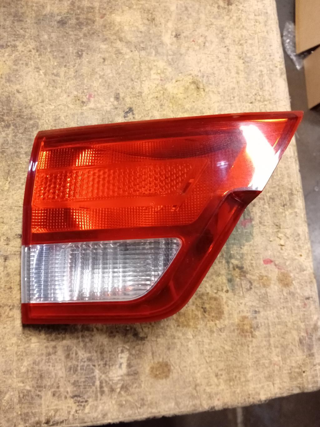 Left Tailgate Light
