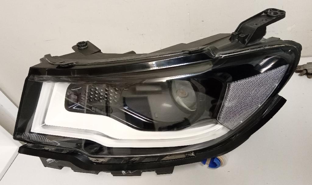 Left Headlight