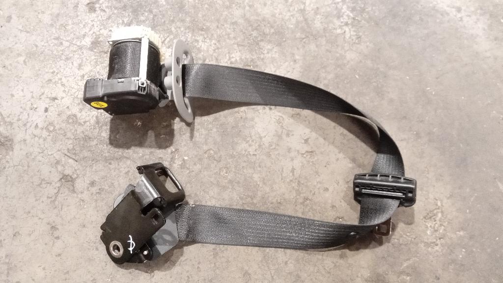 Rear Centre Seat Belt