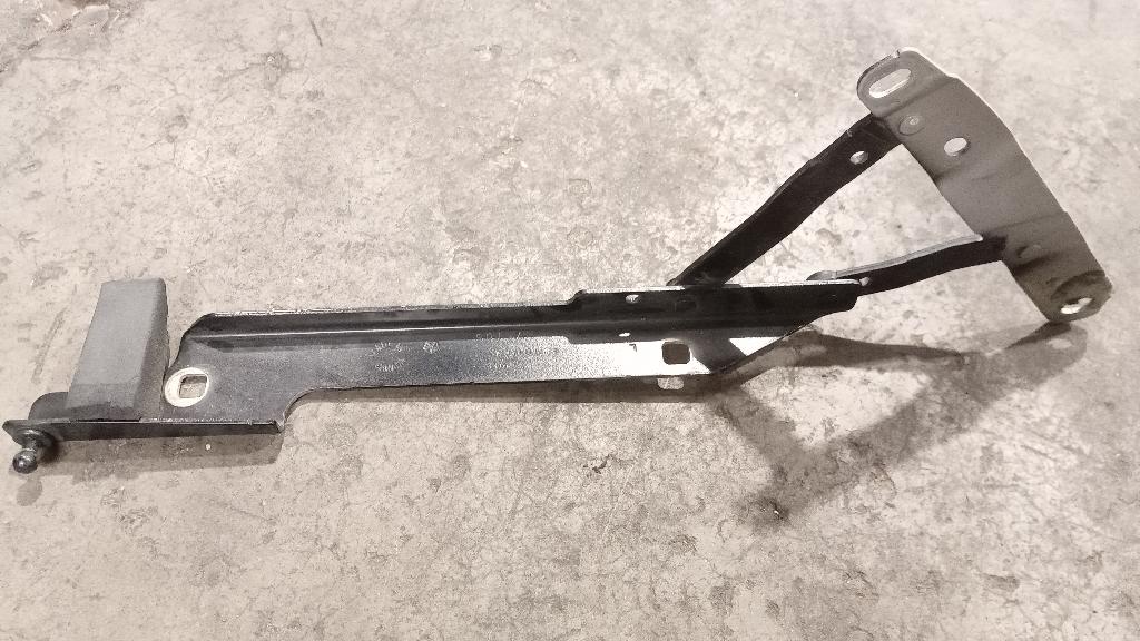 Left Bonnet Hinge